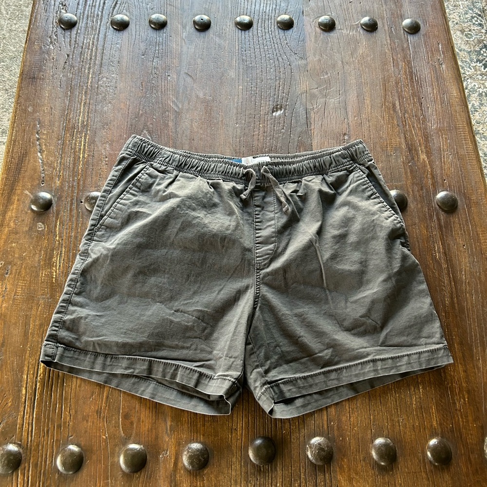 Old Navy Men's Charcoal Drawstring Shorts